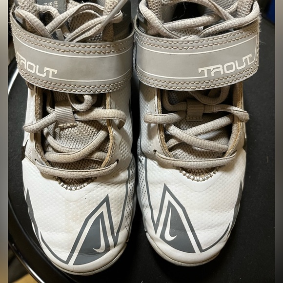 Youth Nike Force Trout Baseball Cleats - Picture 2 of 9